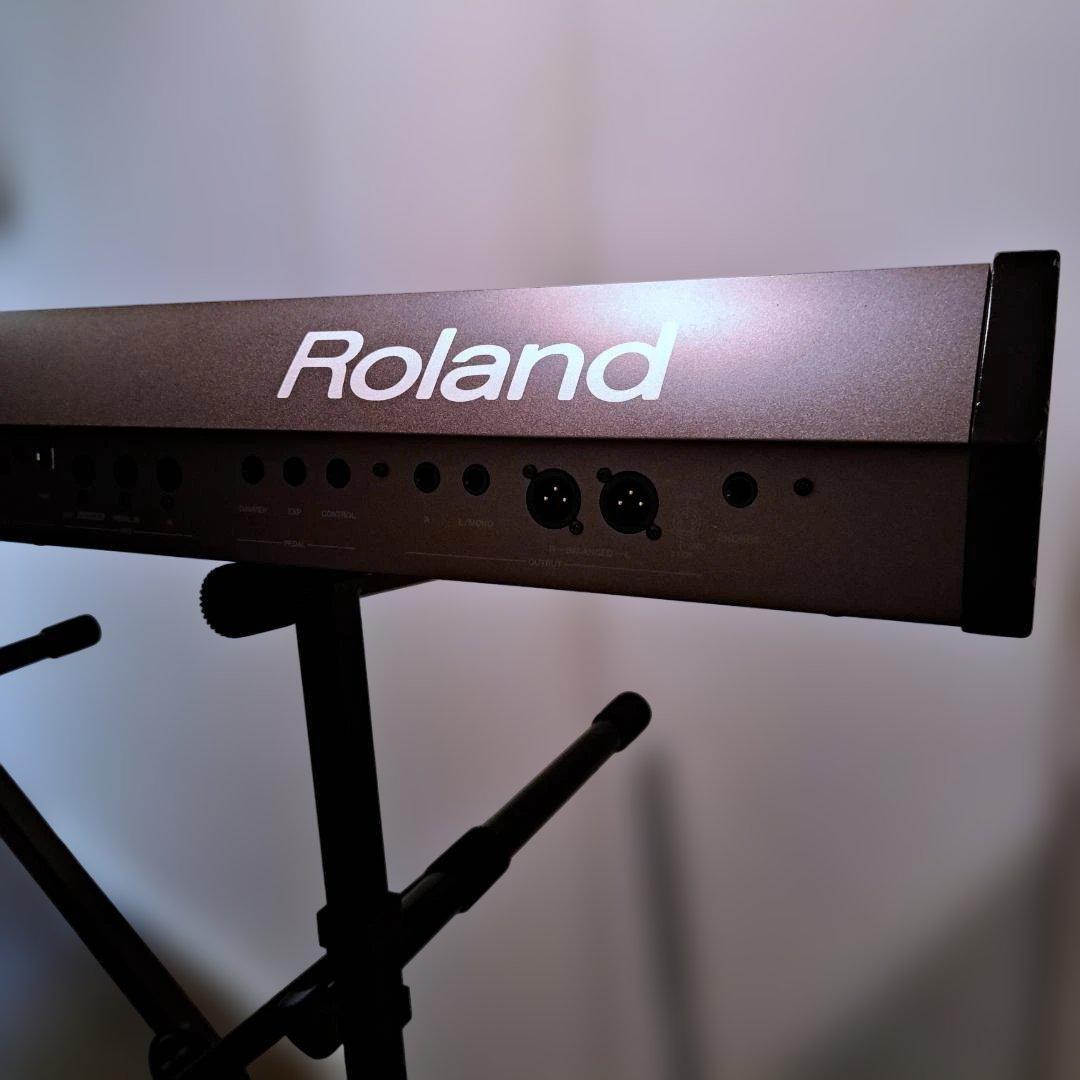 Roland V-Combo VR-700 シンセサイザー 本体