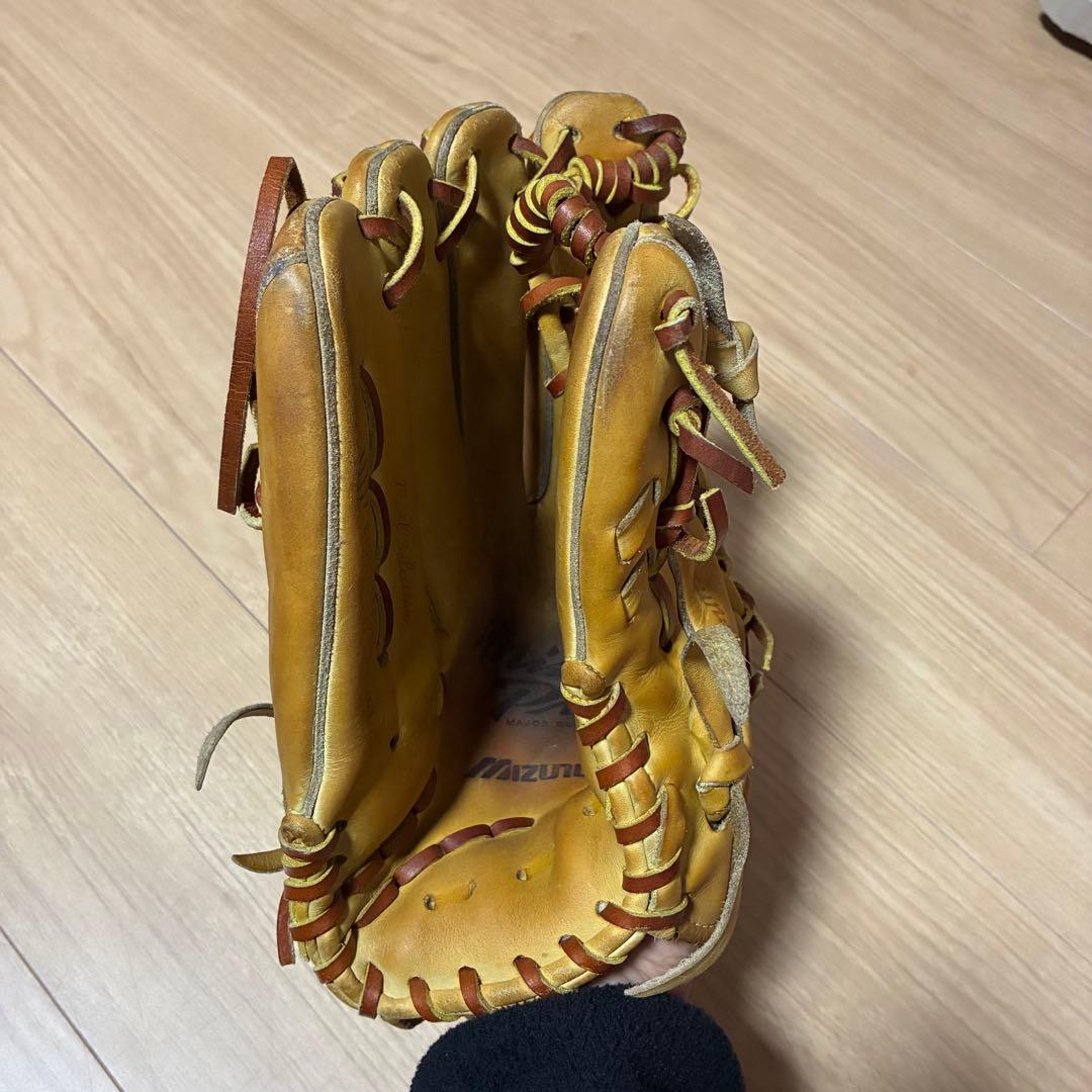 値下げ中　ミズノプロ　硬式　イエロー　左利き　左投げ　型◎ 即戦力