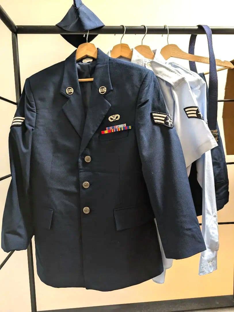 US Airforce 米空軍ネイビー軍服上下と軍帽・バッジ・ベルト【本物】
