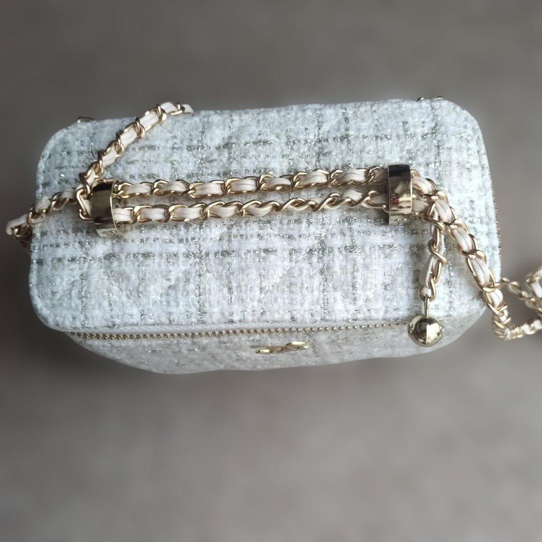 CHANEL　シャネル　ノベルティ　ツィードバック　ホワイト　白