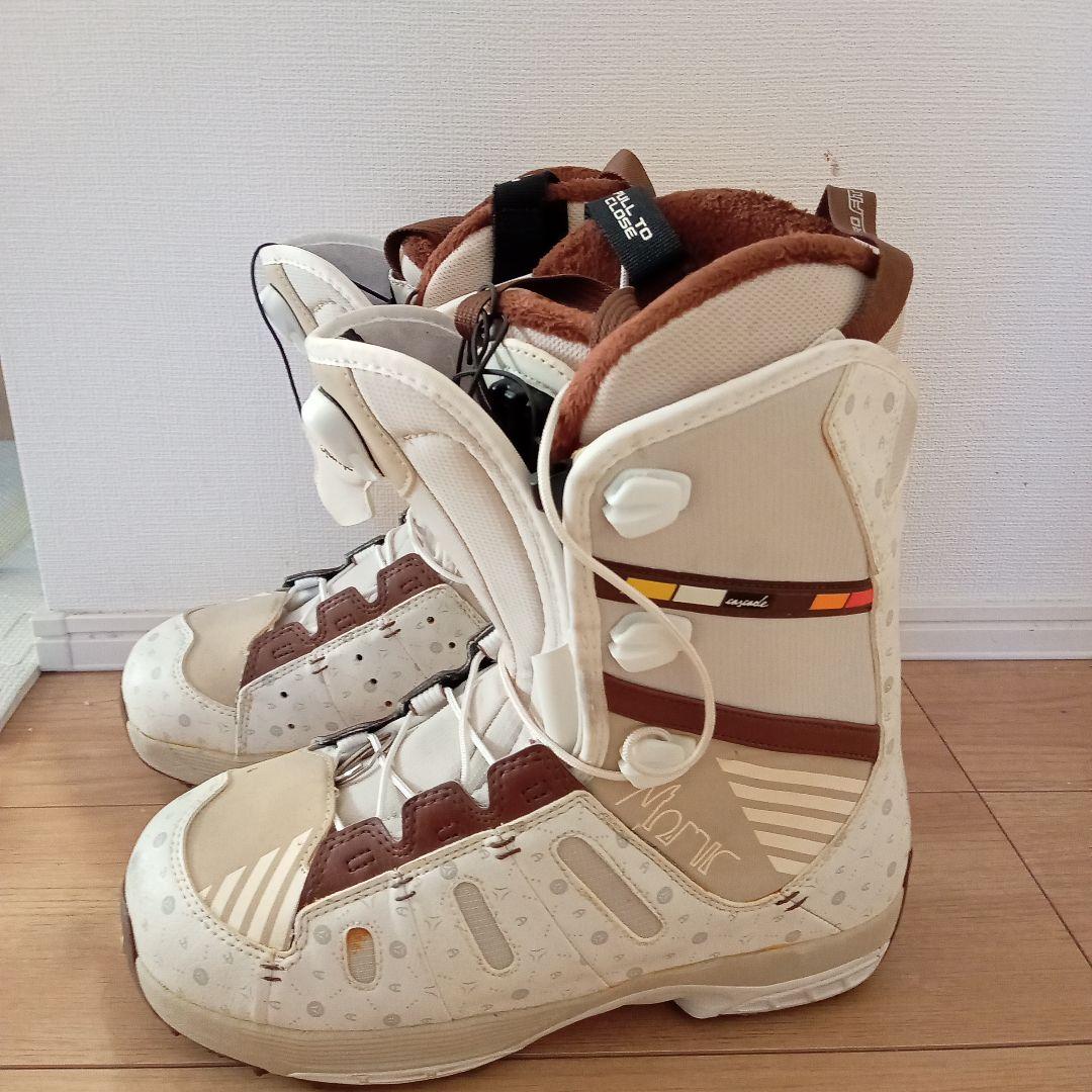 今だけ2,000円引きatomicアトミック可愛い 女性用スノーボードブーツ