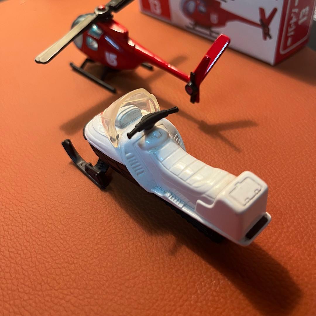 新品 BURTON ノベルティ ヘリコプター　スノーモービル