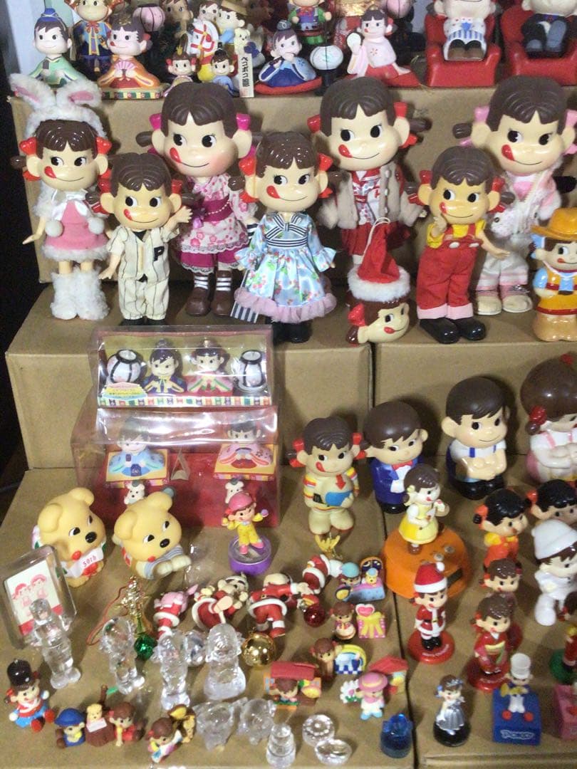引退コレクション♪不二家 FUJIYA ペコちゃん人形 グッズ 総数200点以上