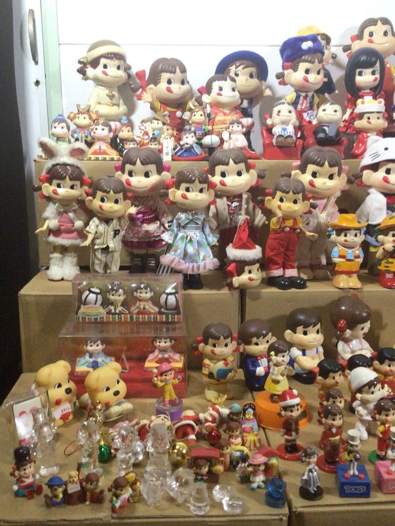 引退コレクション♪不二家 FUJIYA ペコちゃん人形 グッズ 総数200点以上