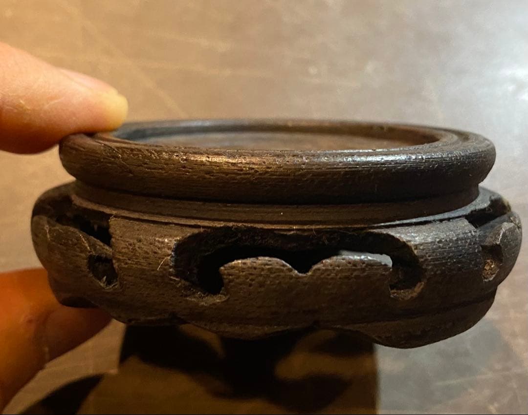 古和田玉 翡翠 鑑賞台付・ヴィンテージ　レア ・オブジェ・鼻煙壺 ・台湾茶器