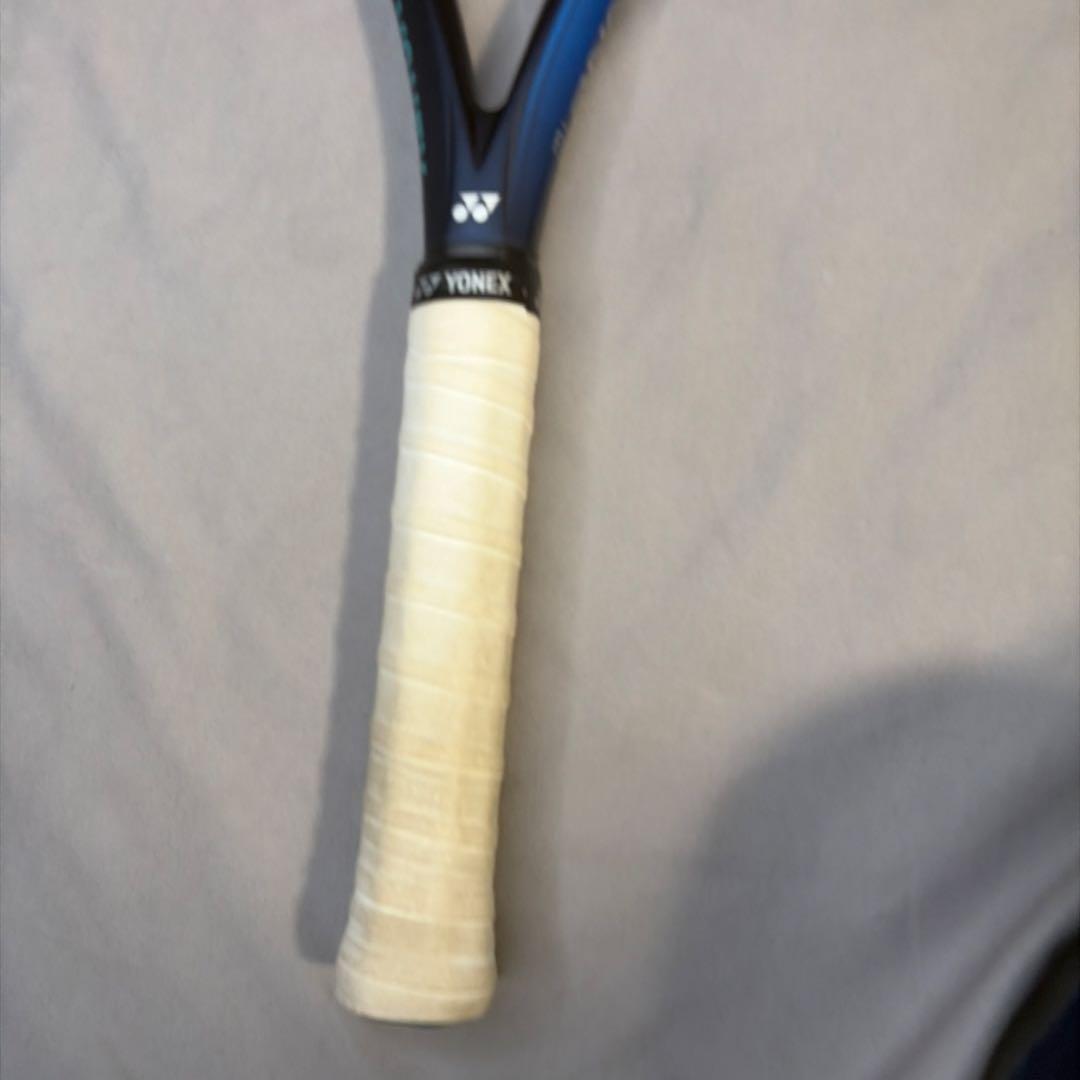 YONEX EZONE FEEL テニスラケット　ケース付き　ヨネックス