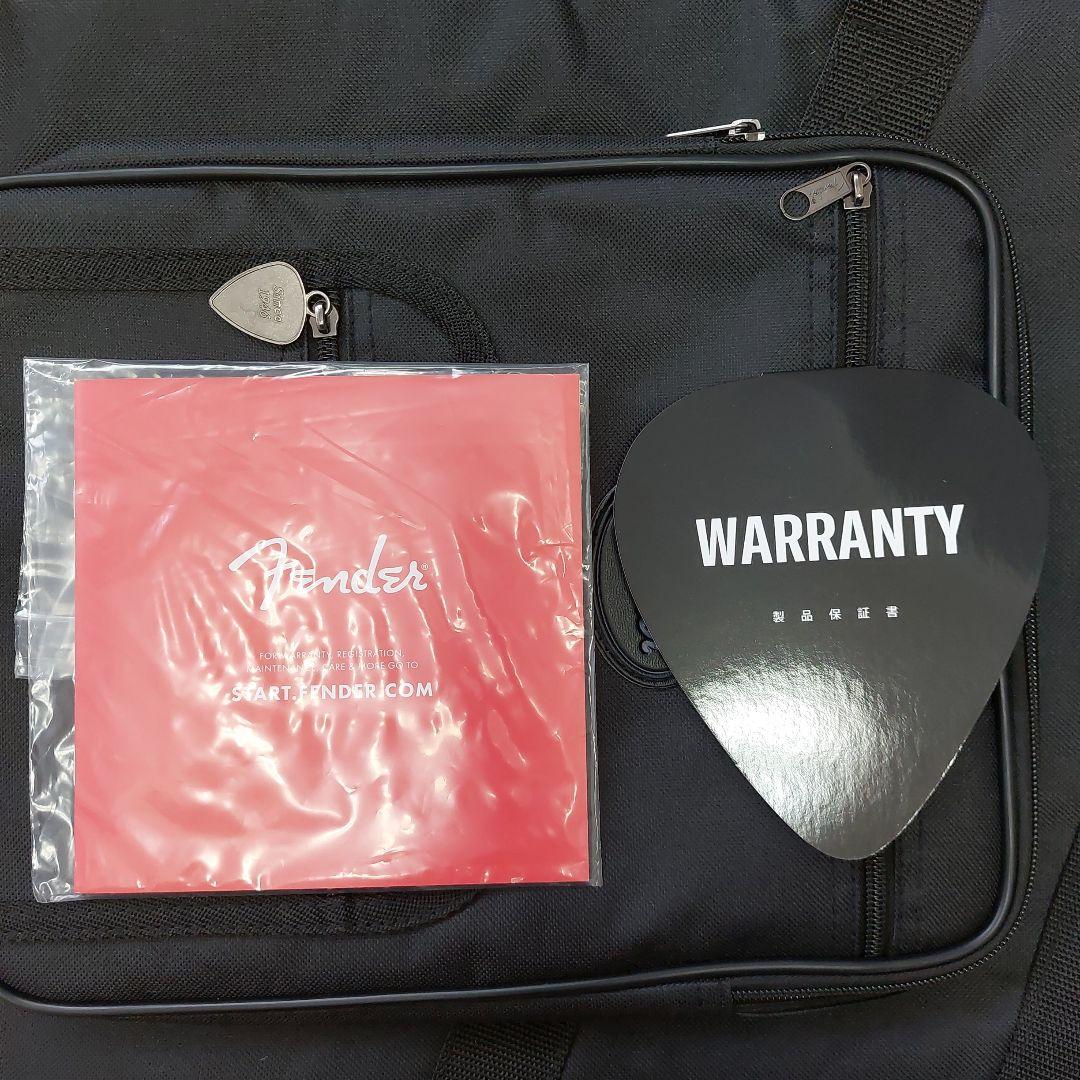 ベース Fender SCANDAL Tomomi Jazz Bass