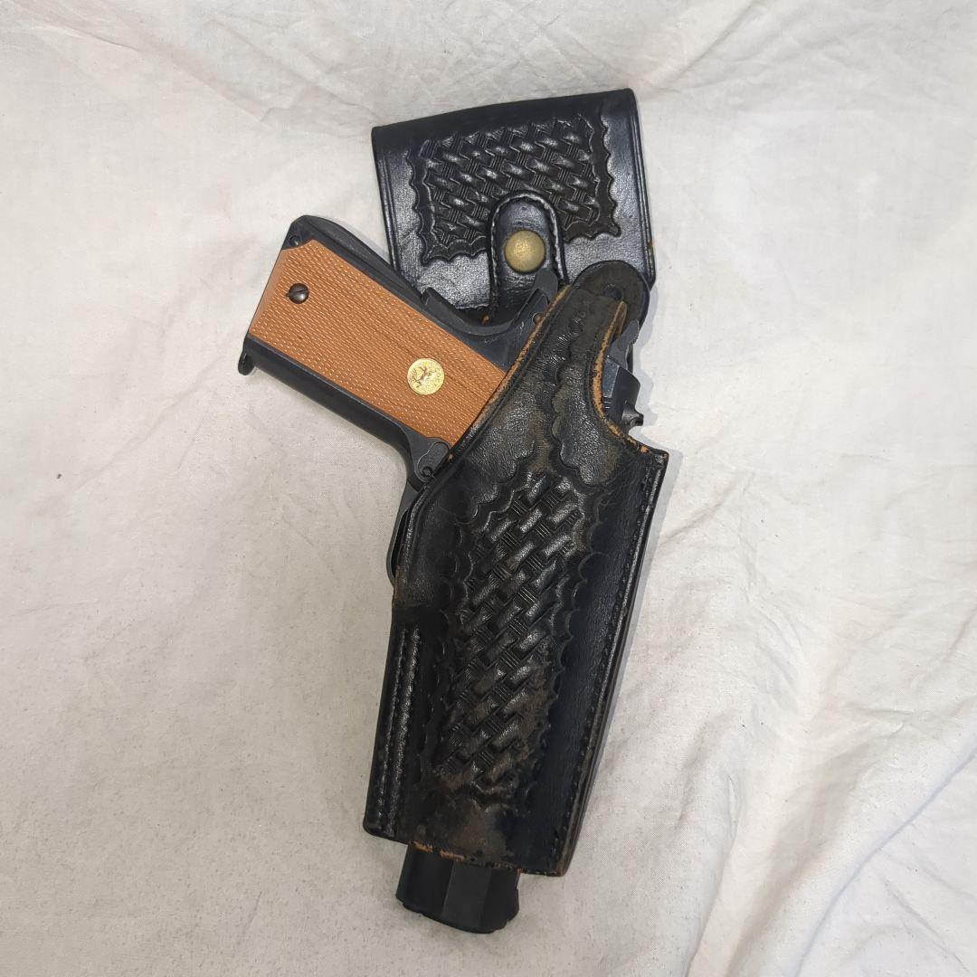 サファリランド製　実物本革レザーホルスター　s＆w 9mm対応