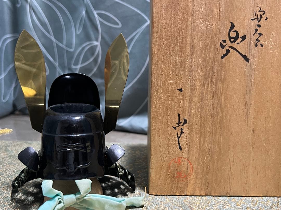 甲冑師 加藤一冑 唐冠の兜 鍾馗耳の脇立 脇坂安元 戦国武将 兜 置物