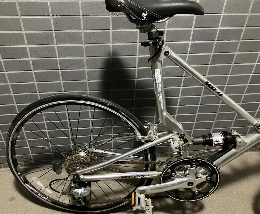 GIANT ジャイアント MR4F クロスバイク シルバー 折りたたみ自転車