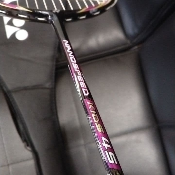 NANOSPEED KIDS 45　 バドミントンラケット ケース付き