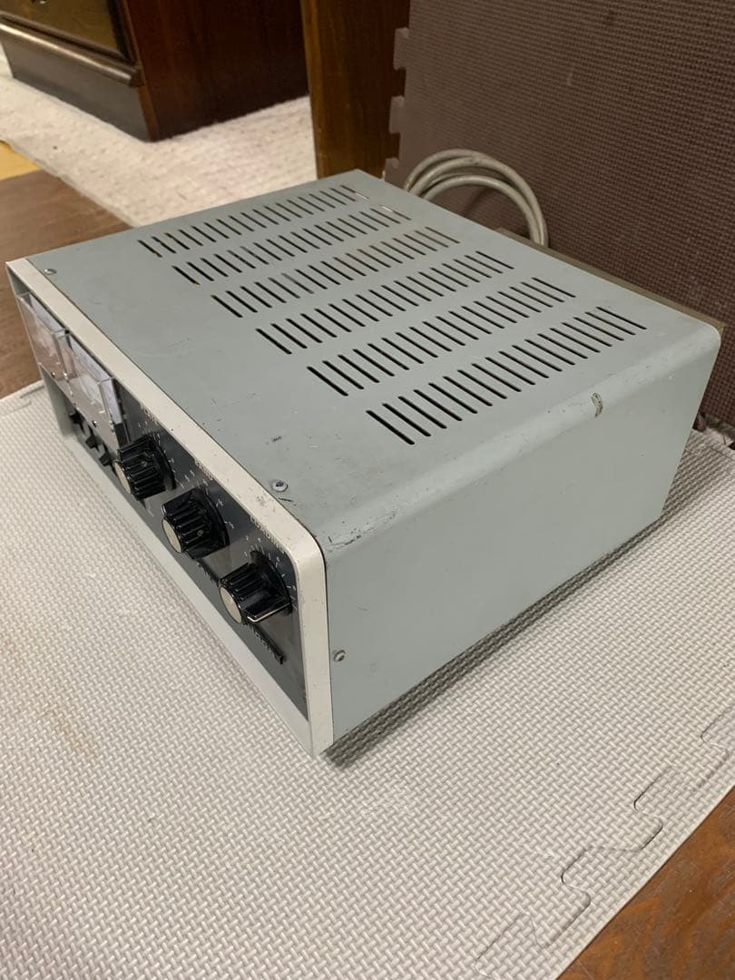 八重洲無線のHF帯リニアアンプ「YAESU FL-2100B」