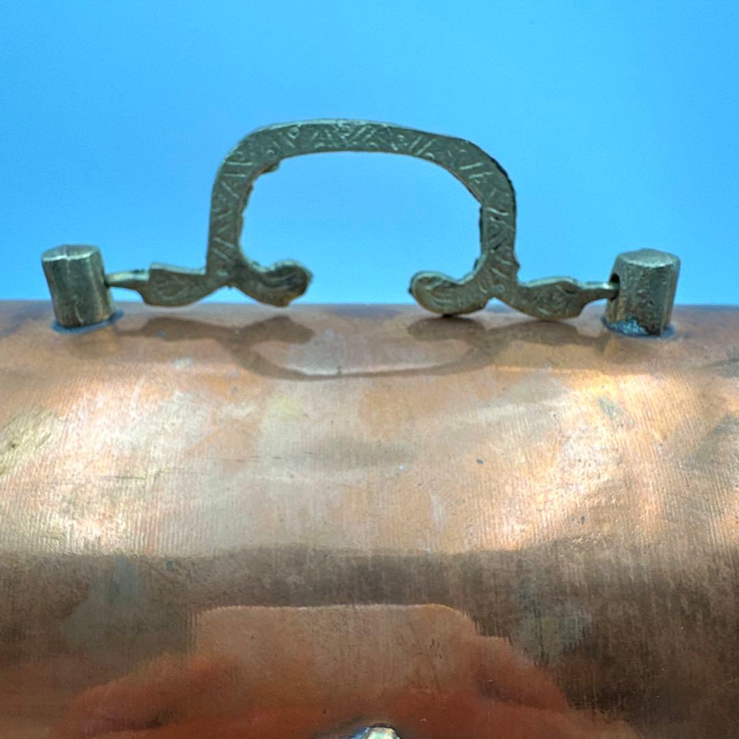 銅製アンティークージュエリーボックス金属装飾付き