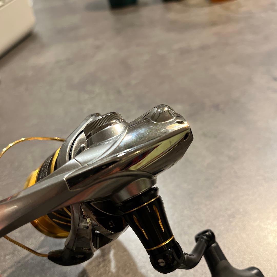 16デスピナBB-X2500DXGDESPINA スピニングリール　①