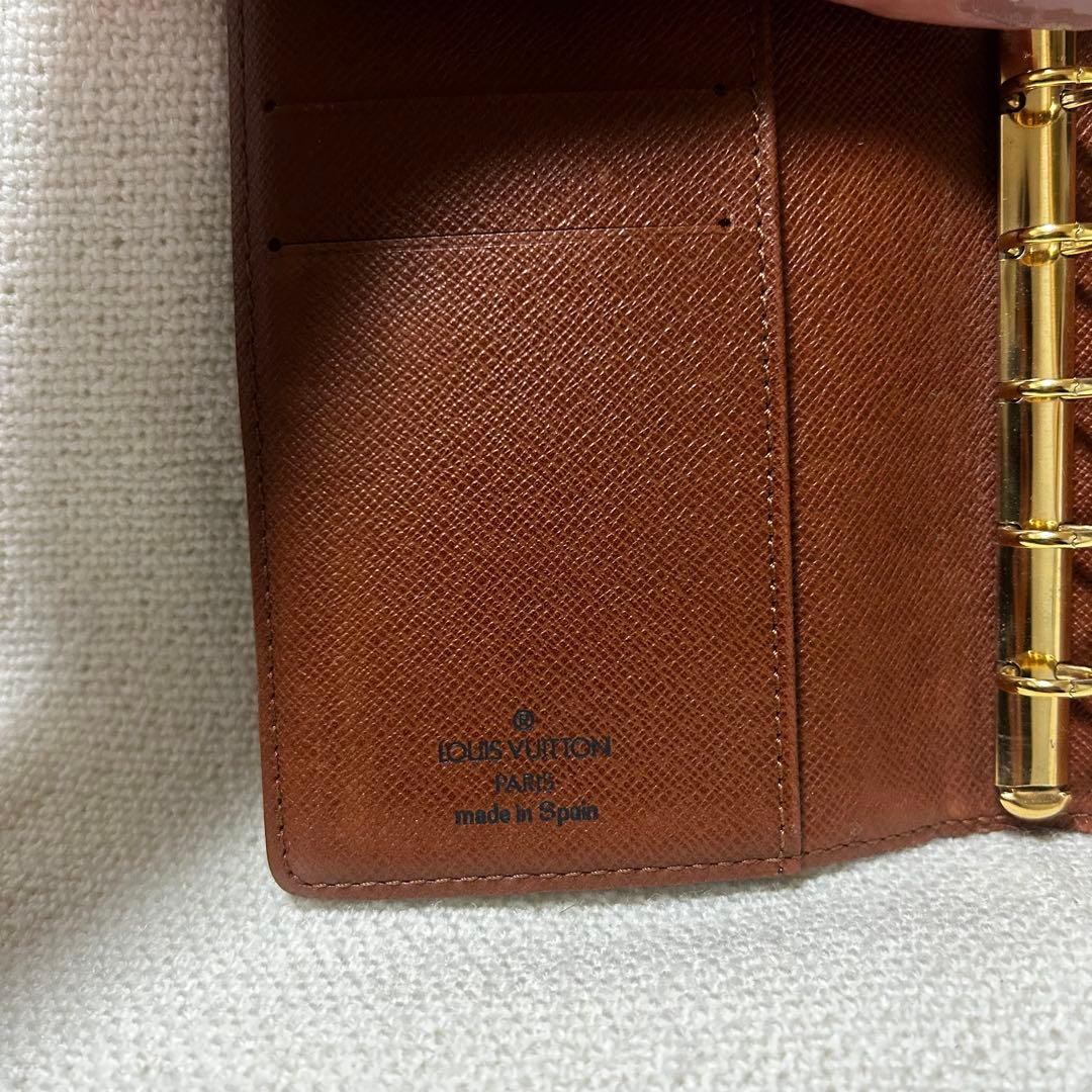 手帳　スケジュール帳　ヴィトン　ルイヴィトン　革手帳