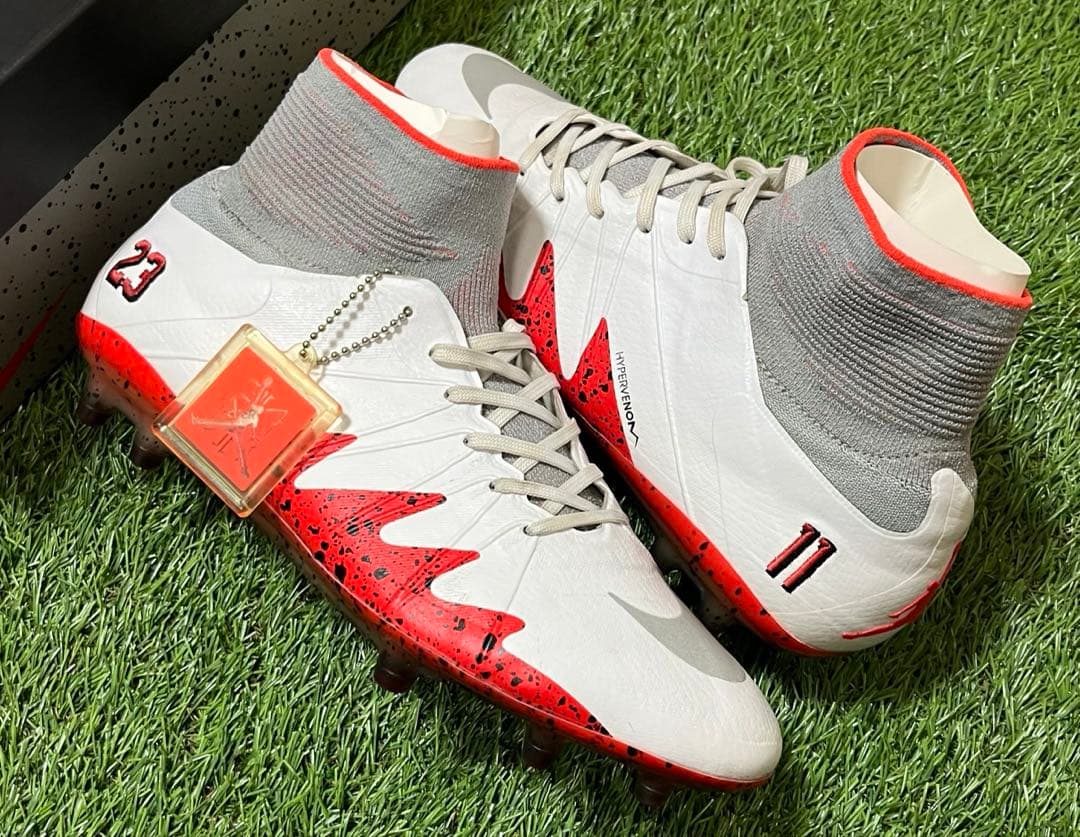 シューズ NIKE HypervenomPhantomII NEYMAR JORDAN