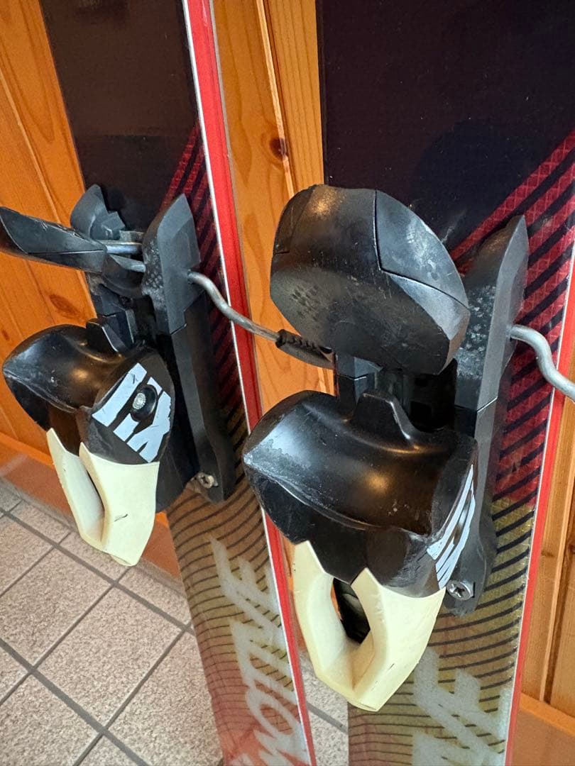 フィッシャー　スキー板　motive86 175センチ　ビンディング付き