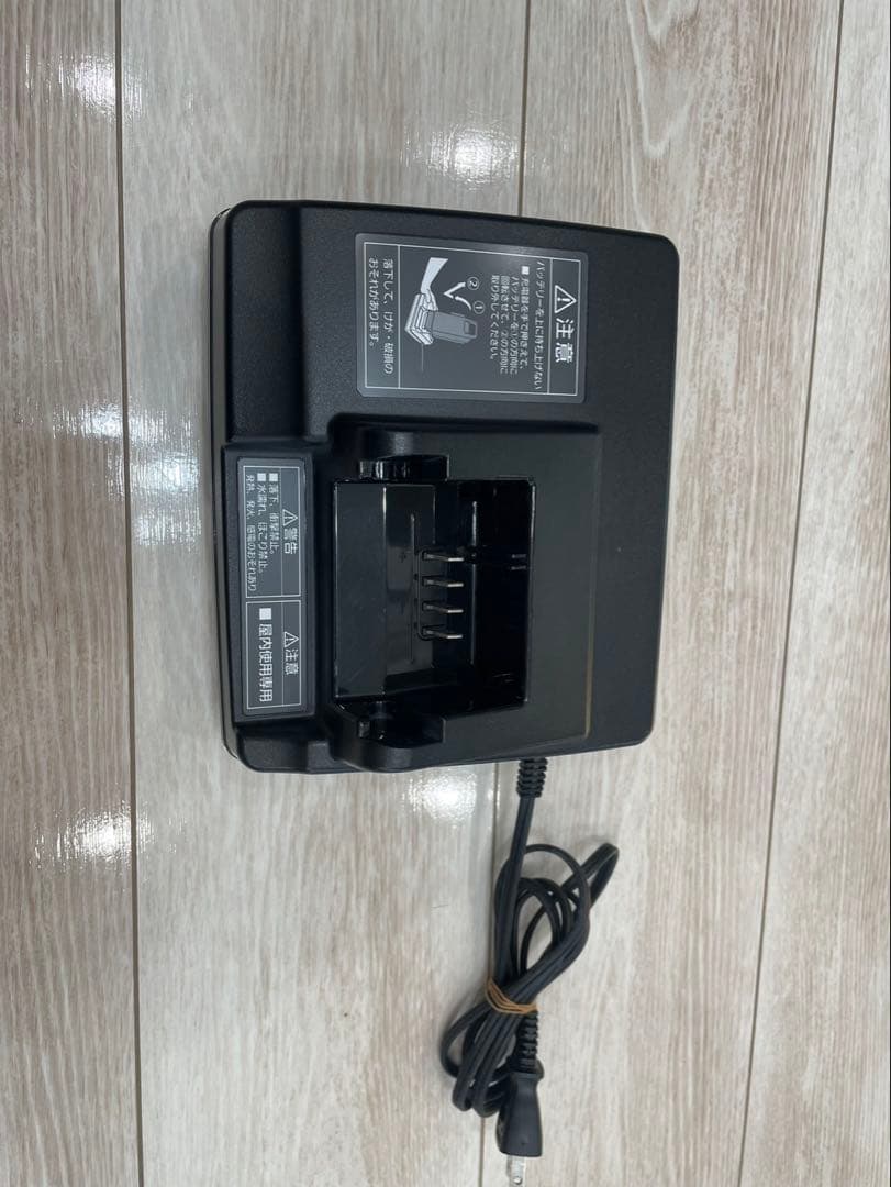 Panasonic NKJ069Z1 パナソニック バッテリー充電器