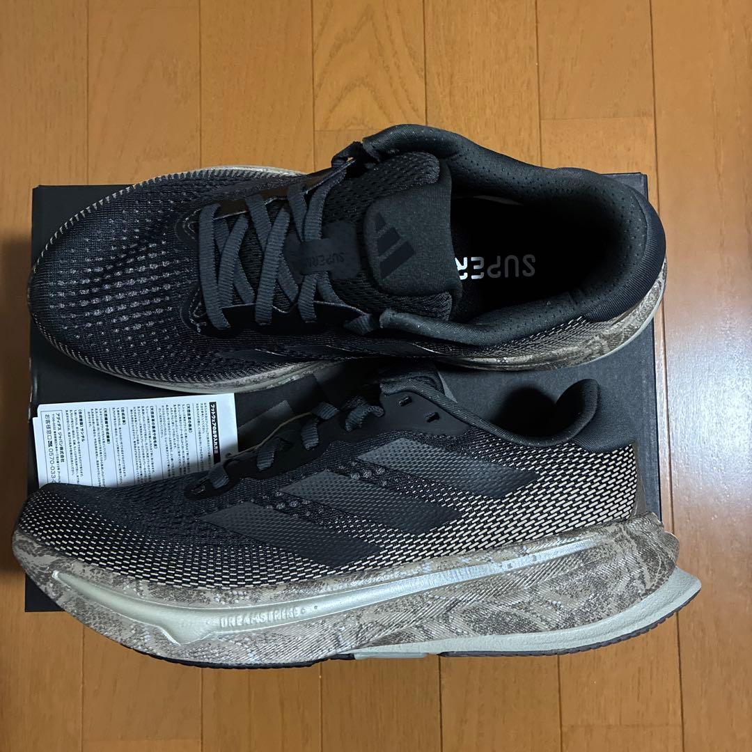 アディダス ランニングシューズ　スーパーノヴァ ライズ　　　　　ID8781