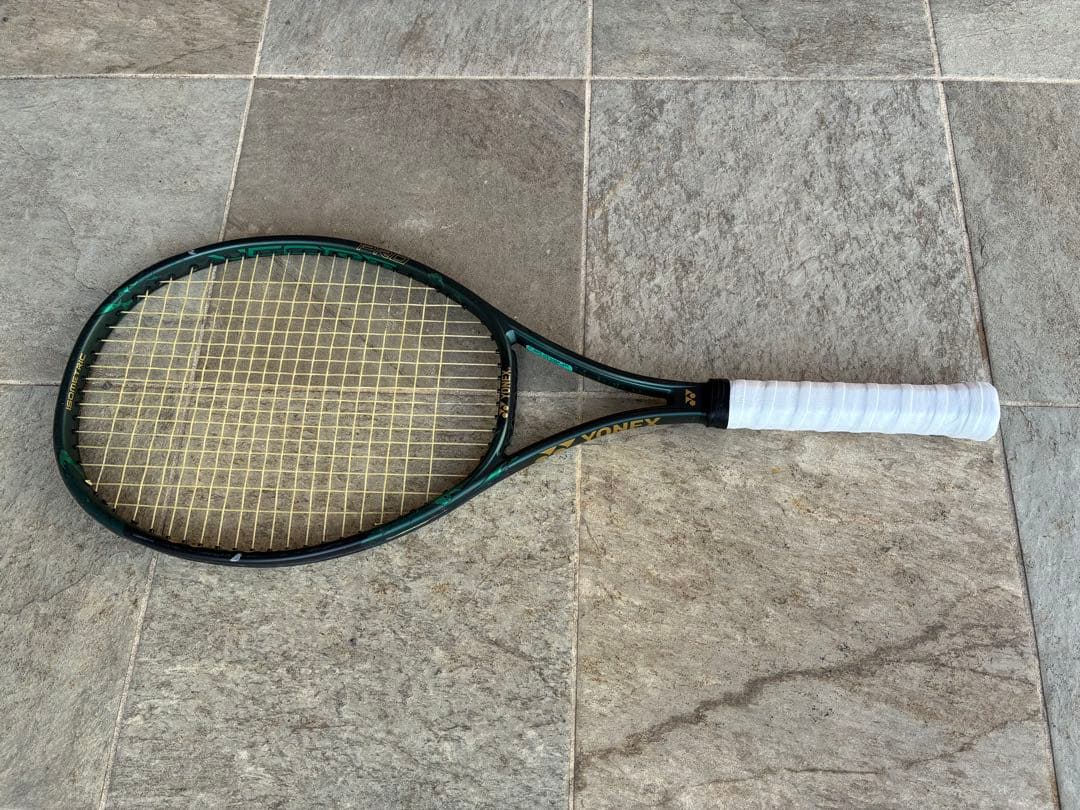 YONEX VCORE PRO 100 硬式テニスラケット G1 マットグリーン