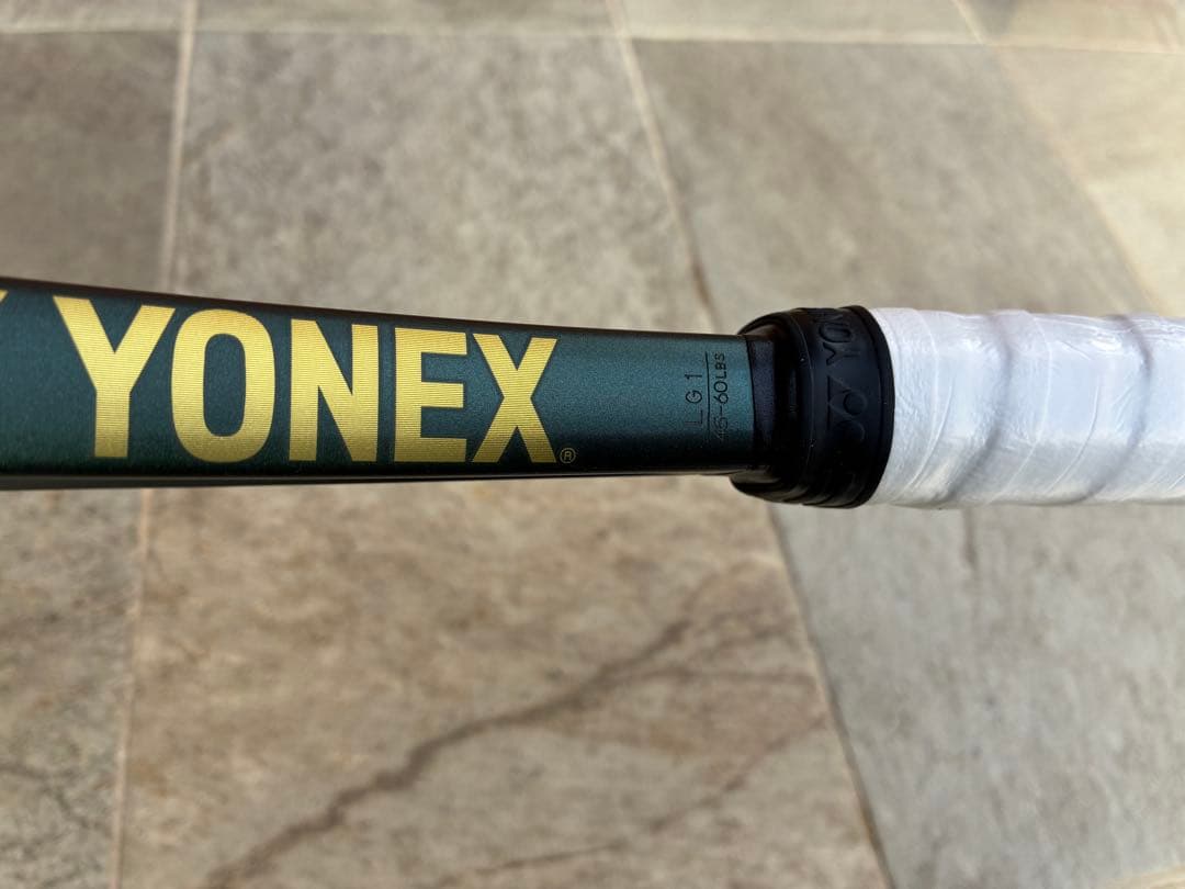 YONEX VCORE PRO 100 硬式テニスラケット G1 マットグリーン