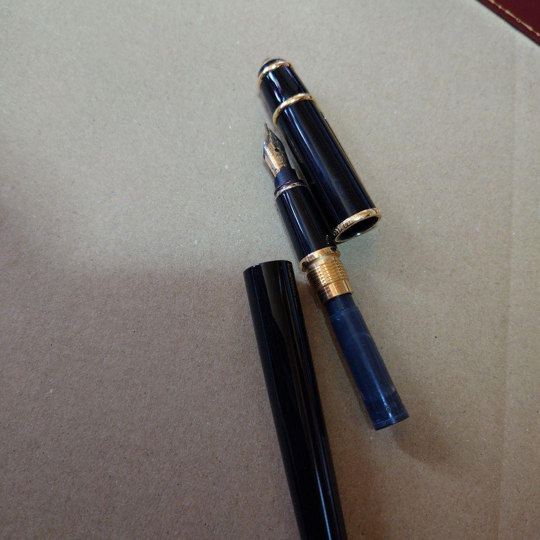 Cartier 黒 万年筆 専用ケース付き