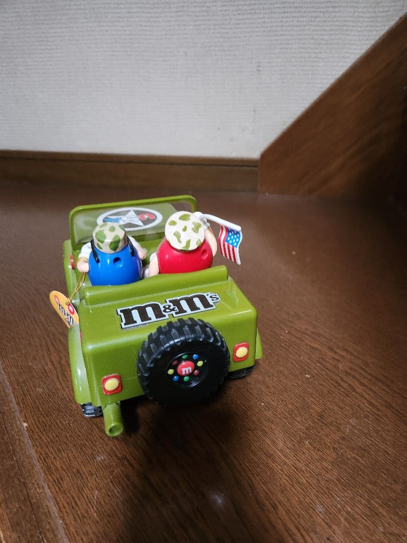 M&M's ミニカー 緑色 キャラクター付き
