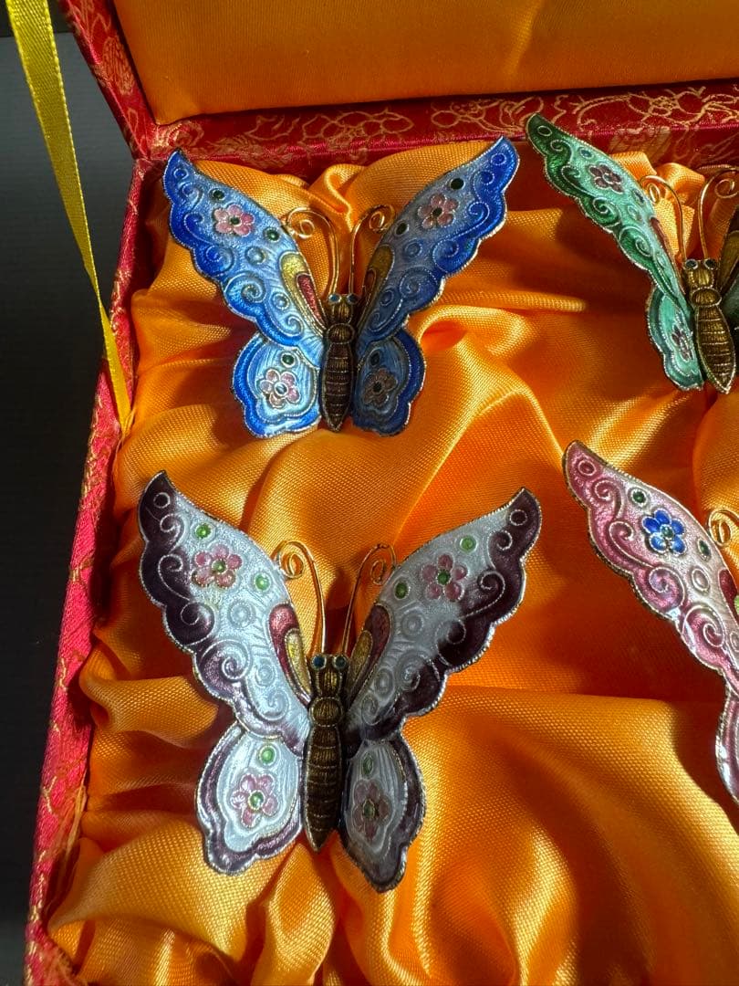 1563 金属工芸　蝶　飾物　6客