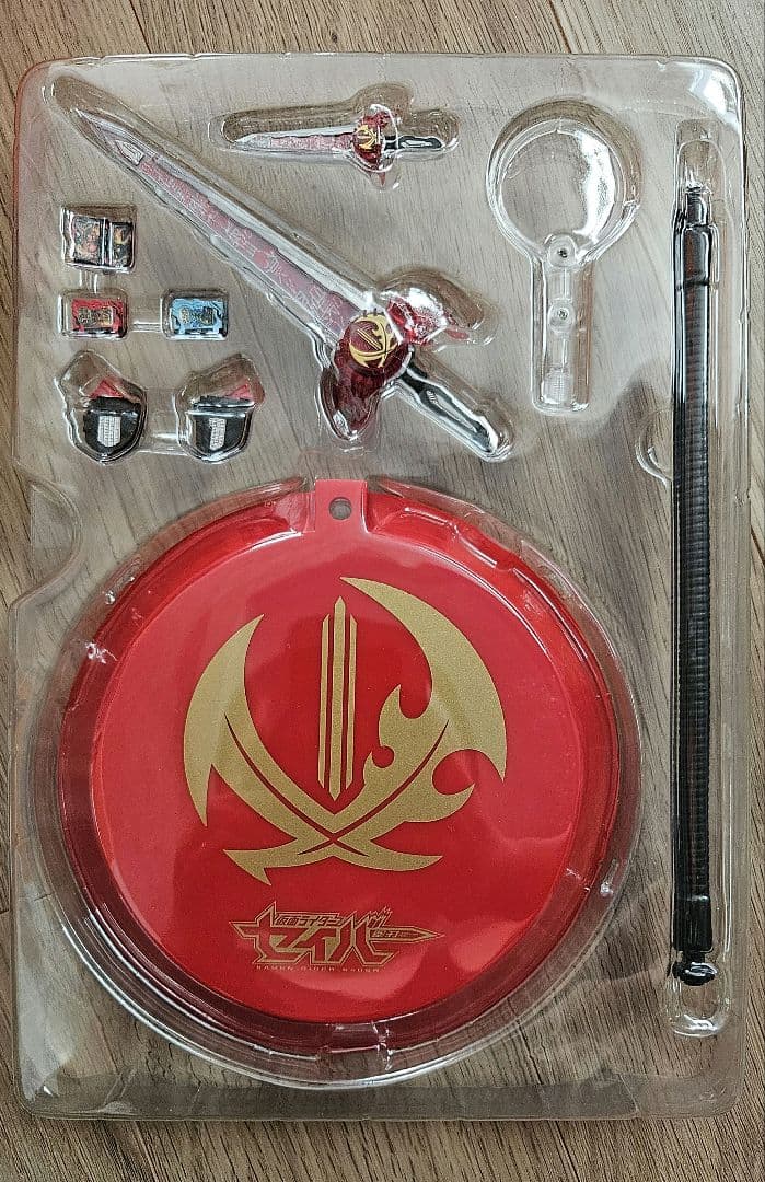 RAH GENESIS 仮面ライダーセイバー ブレイブドラゴン