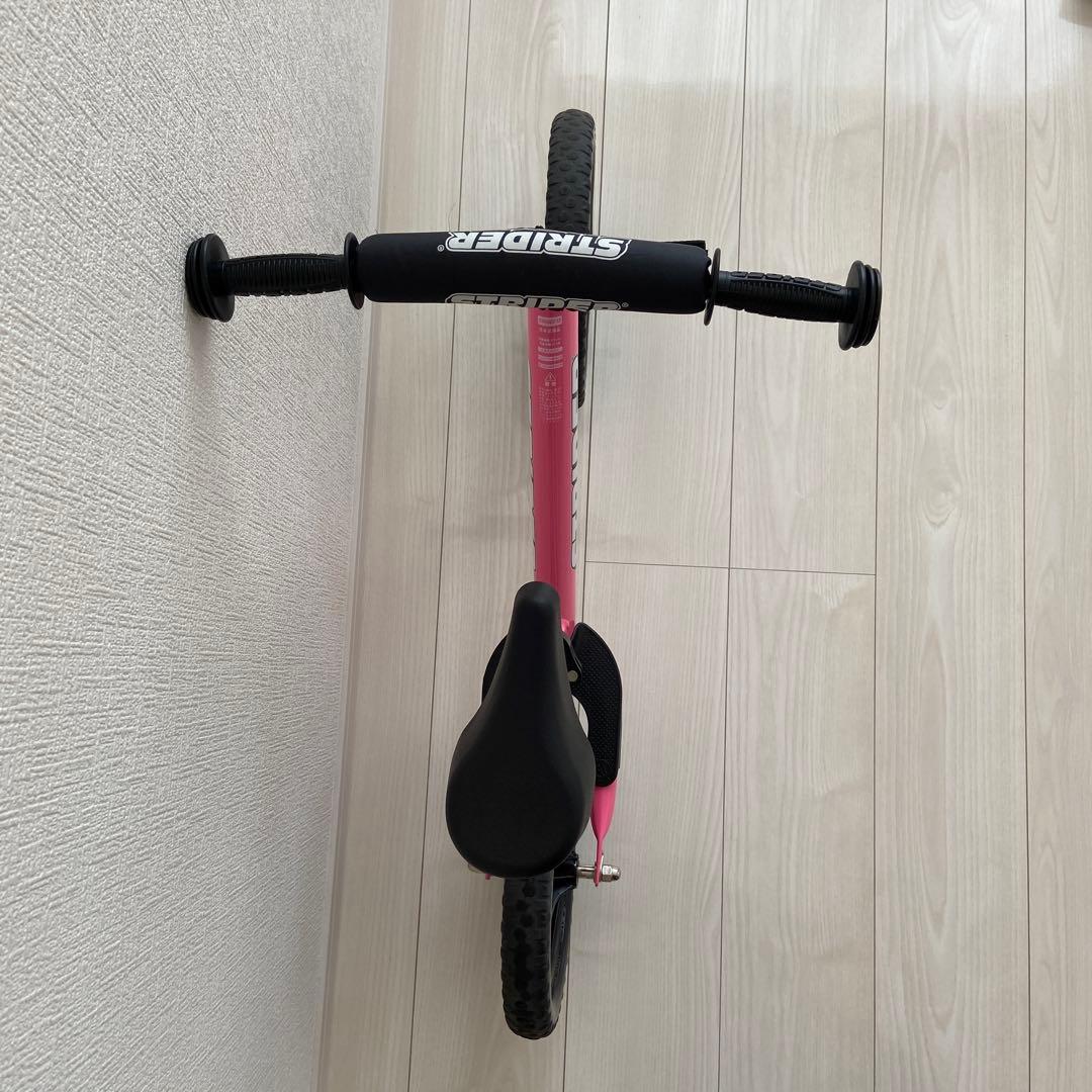 ✨美品✨ストライダー 12/スポーツ/ピンク/キッズ/キックバイク/自転車