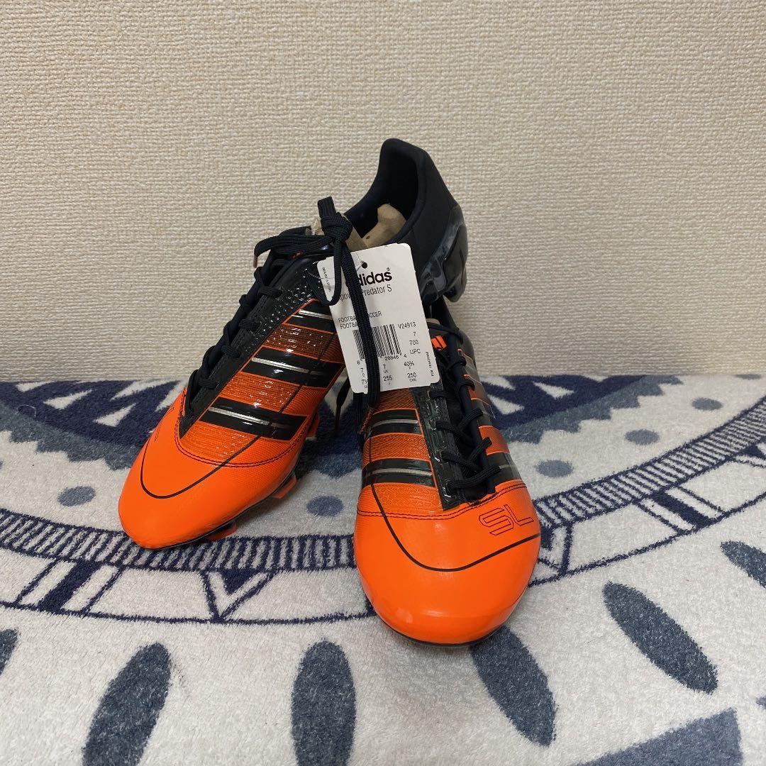 【新品未使用激レア】アディダス 11代目プレデター SL TRX FG
