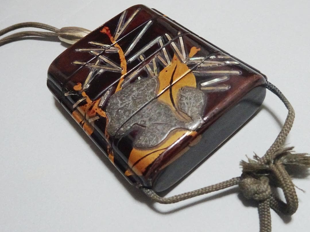 ◆光琳蒔絵印籠◆松山茶花蒔絵鉛螺鈿◆江戸中期◆