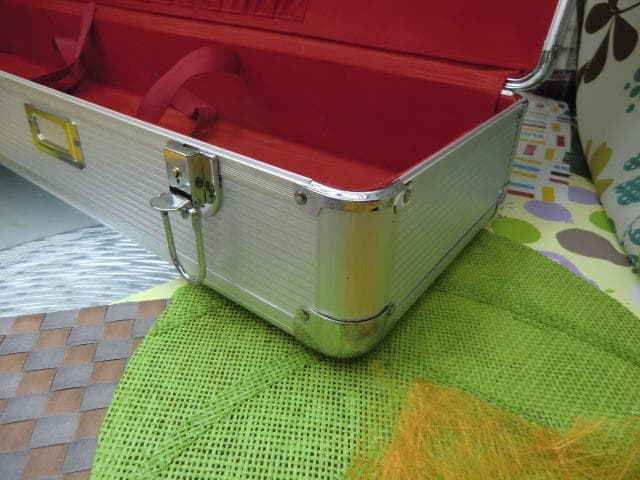 新品未使用(送料無料)13.000円　沖縄三線専用　二丁入アルミハードケース