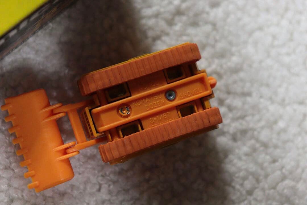 日本製　トミカ　ドーザショベル　D65S 黒箱　NO.106