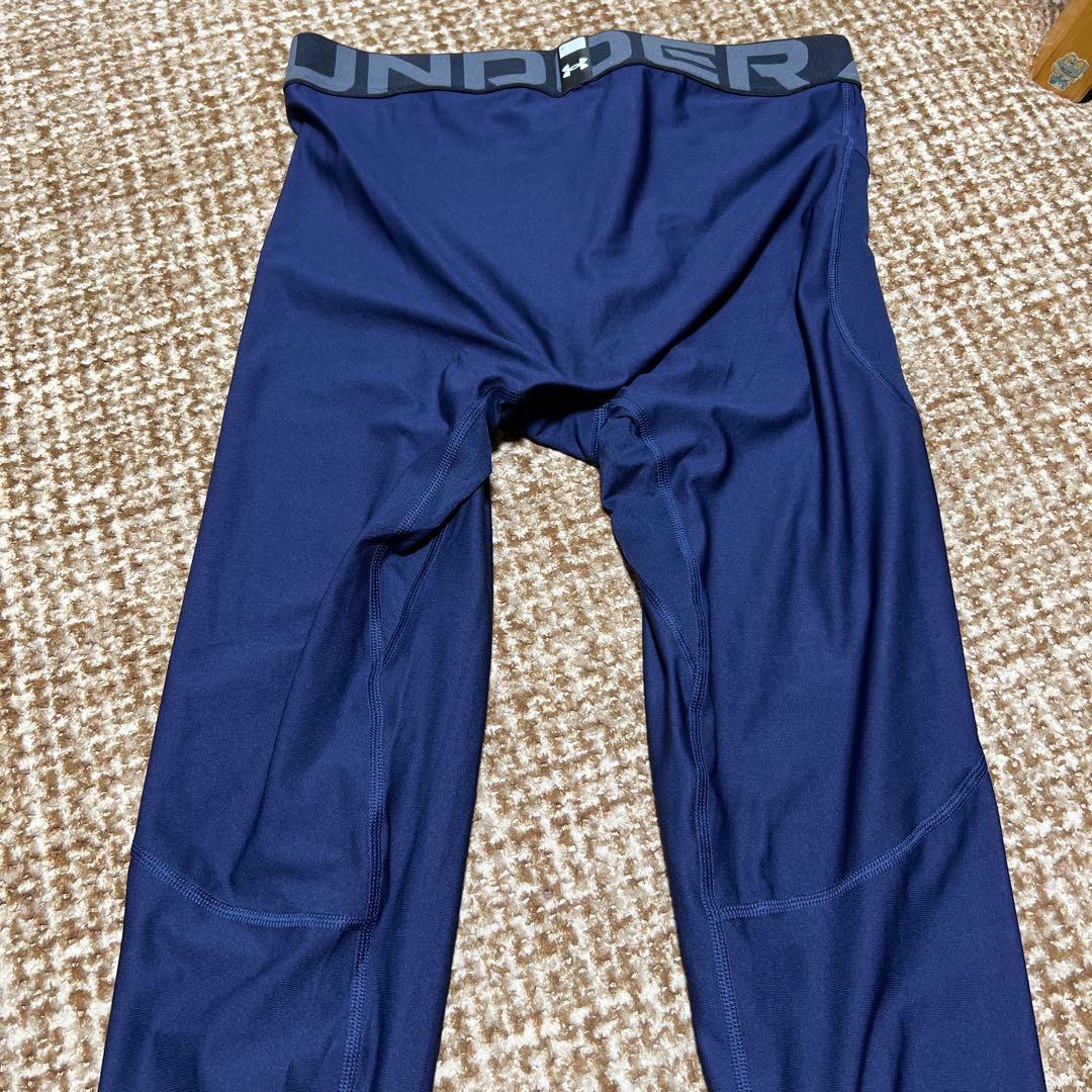 アンダーアーマー新品タグ付き　ネイビー上下セット