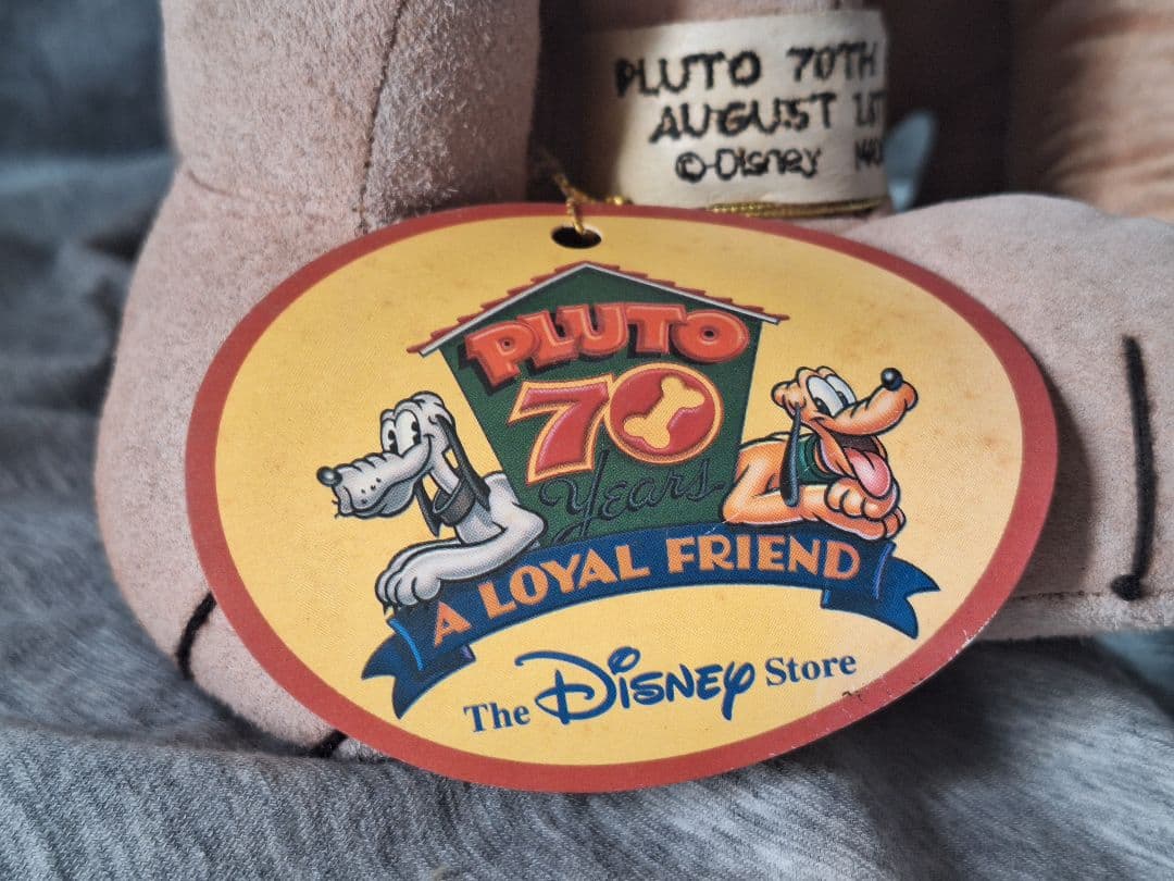 スペシャル ディズニー 限定 プルート 70周年 シリアルナンバー入り 希少