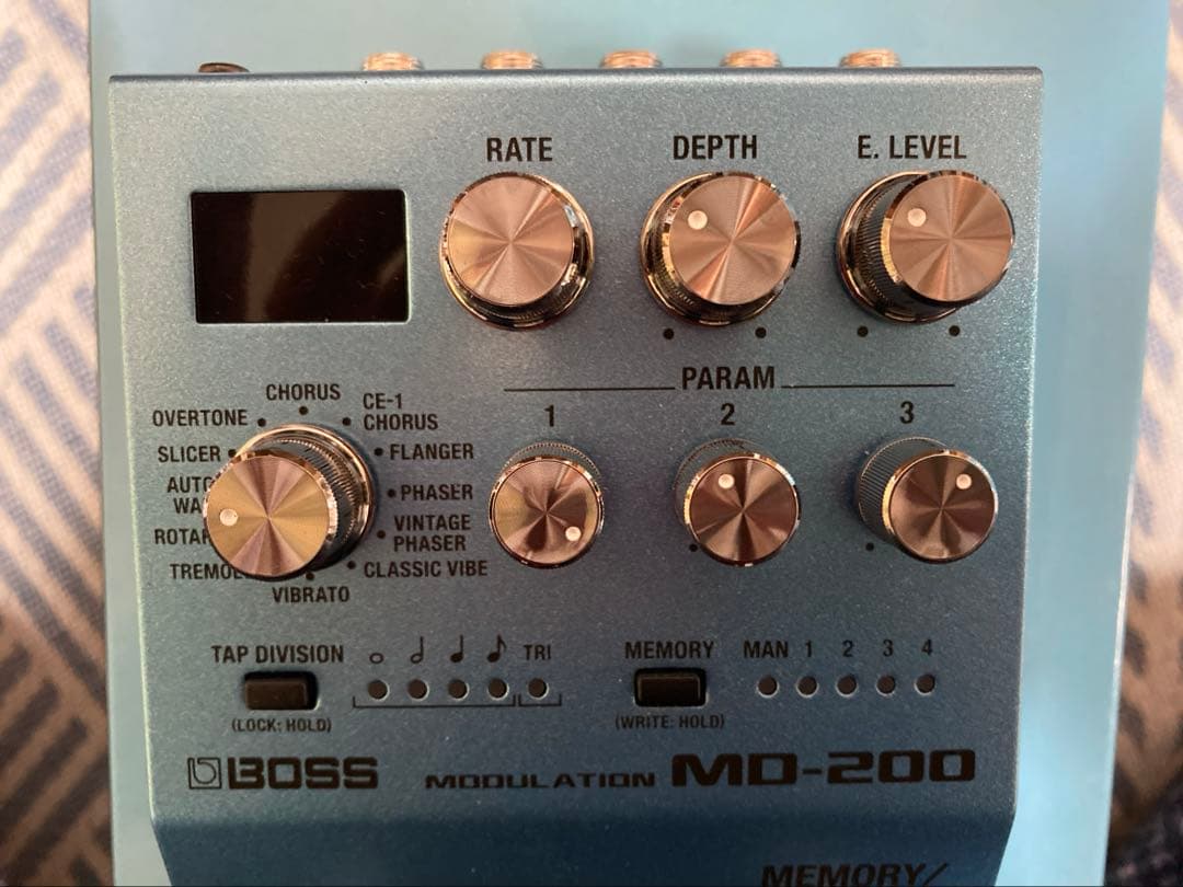 ギター BOSS MD-200 MDULATION