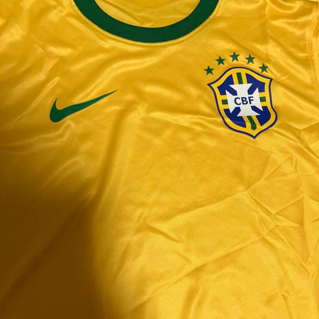 Nike製ブラジル代表シャツ 2014 ＳDri-FIT素材　ナイキ　サッカー