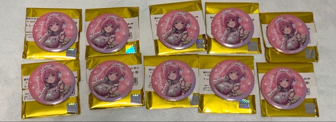 勝利の女神 NIKKE and GALLERY 缶バッジ　ドロシー