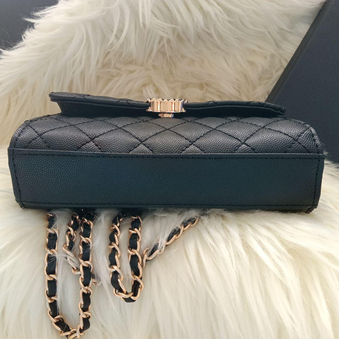 CHANEL〈シャネル〉ノベルティ　ブラックショルダーバッグ　ブラックシャドー