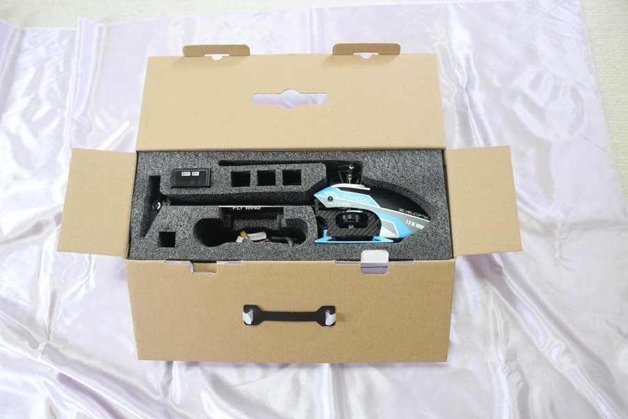 FWー200 GPS内蔵ヘリコプター　背面安定