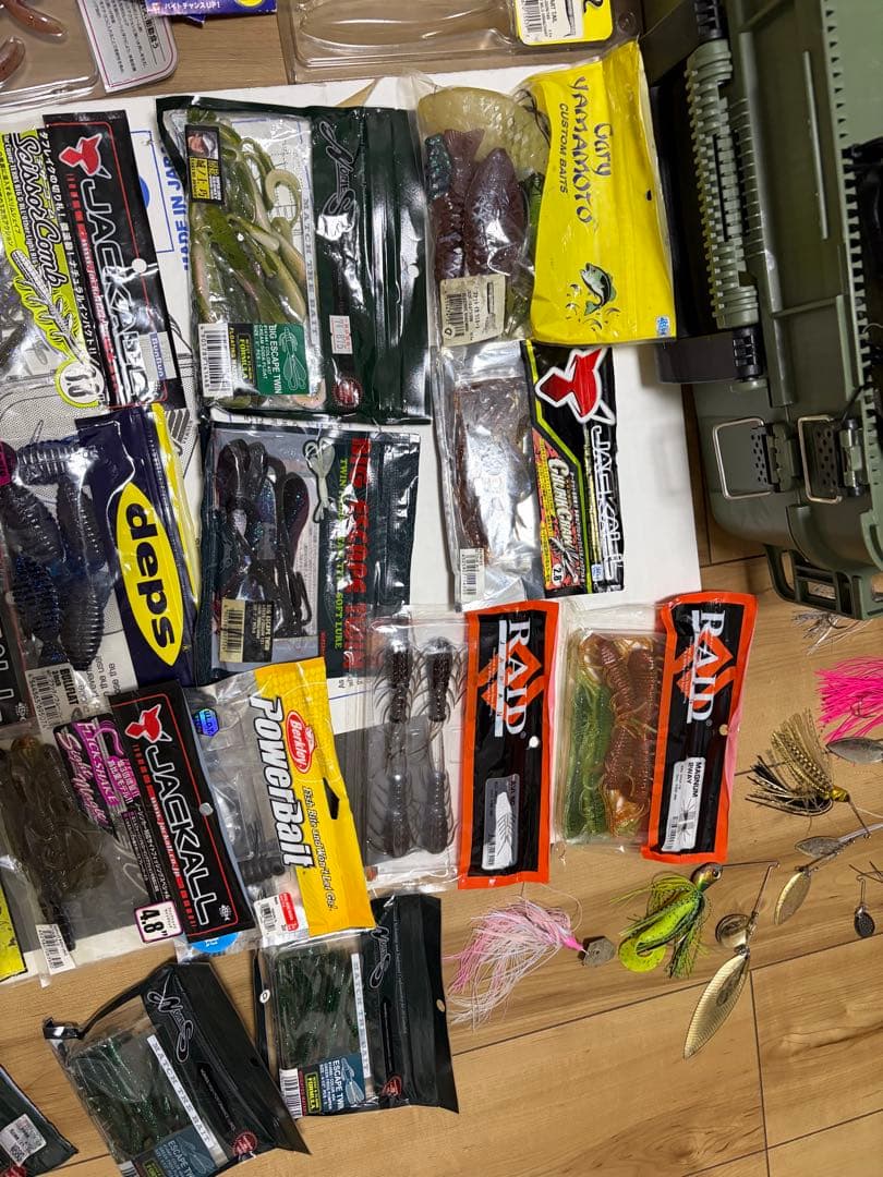 定価五万超えバス釣りセットと　収納ボックス