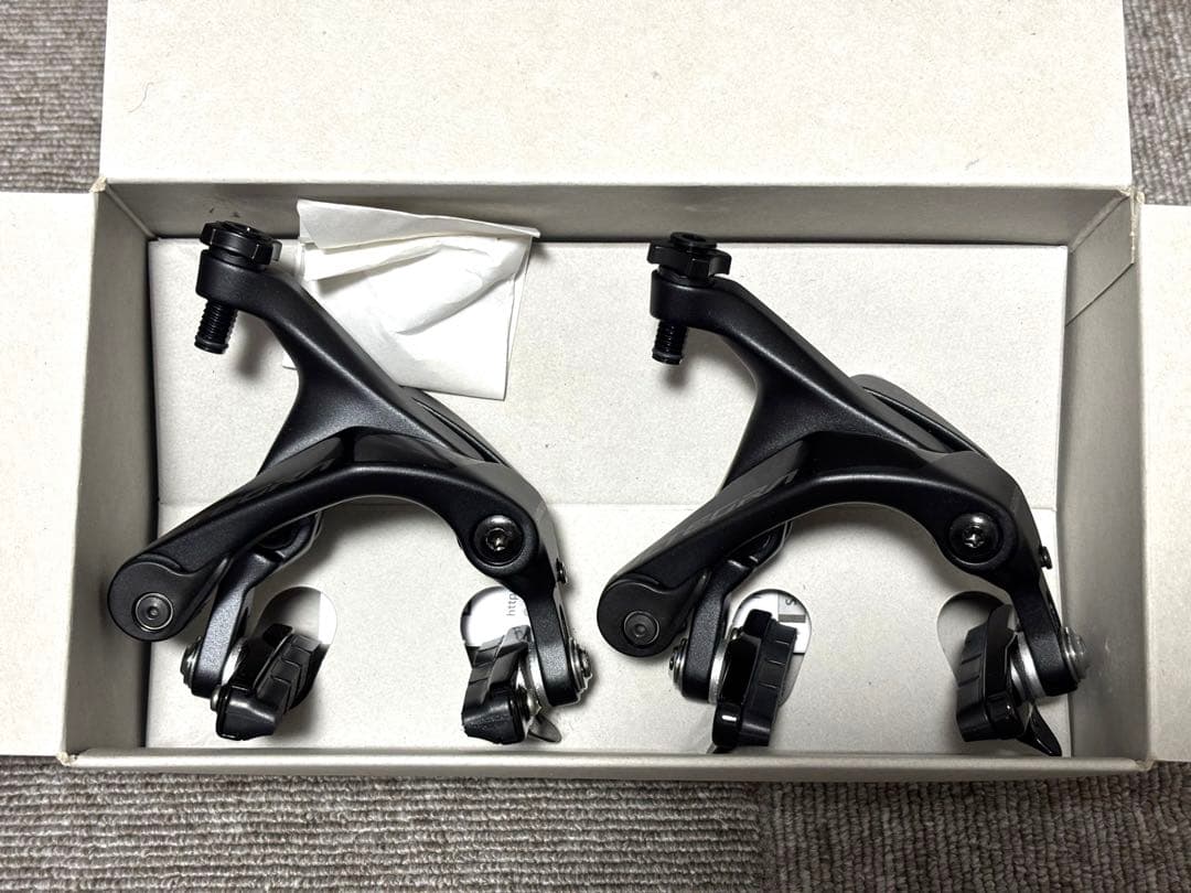 Shimano ULTEGRA ブレーキキャリパー BR-R8100 前後セット