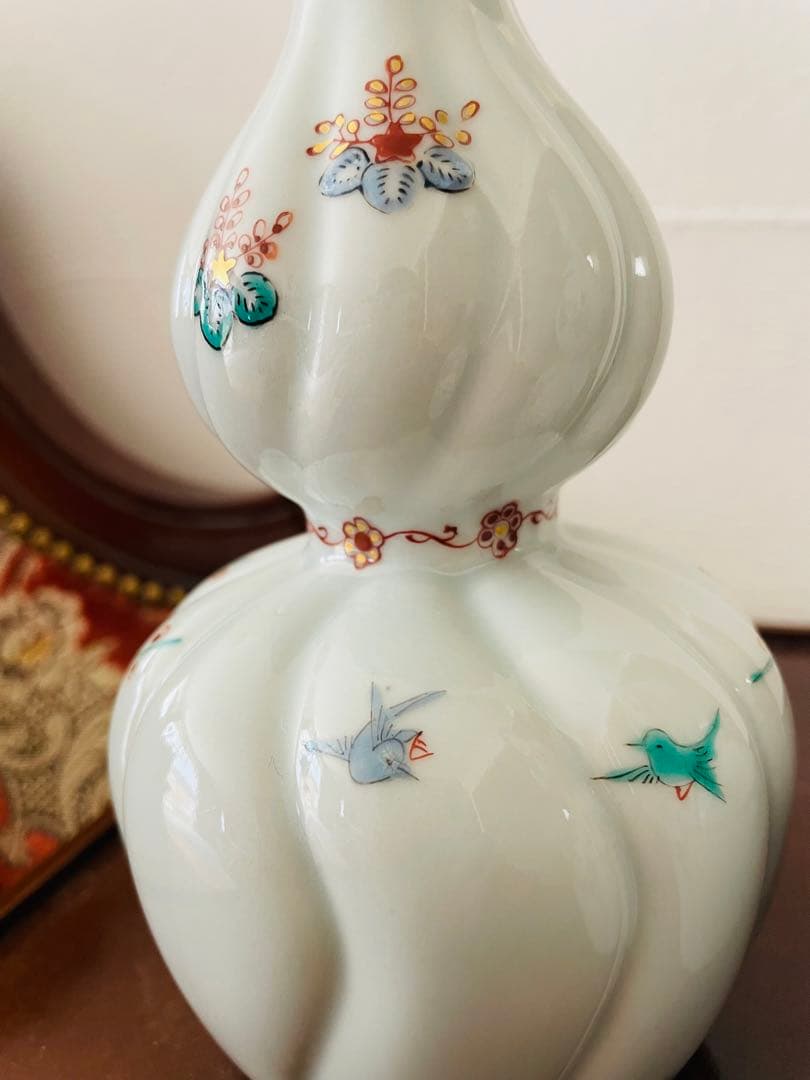 色絵瓢箪形柿右衛門様式　花鳥文徳利