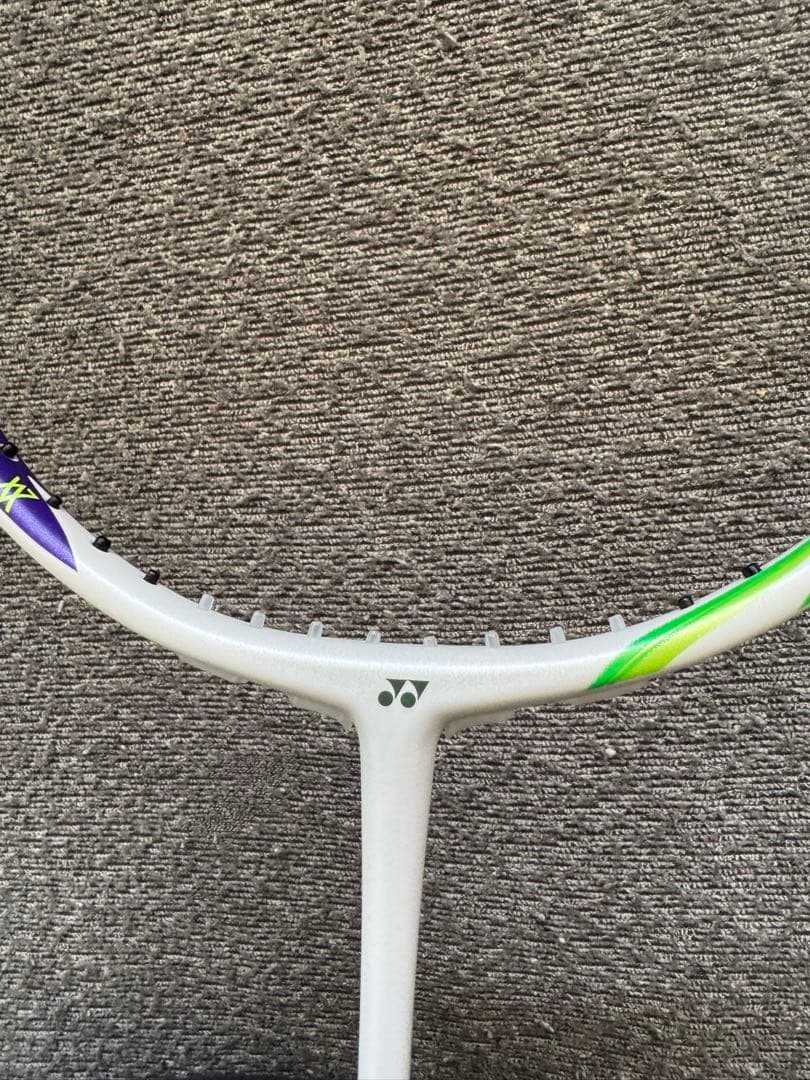 YONEX バドミントンラケット アストロクス100zzva 4u5