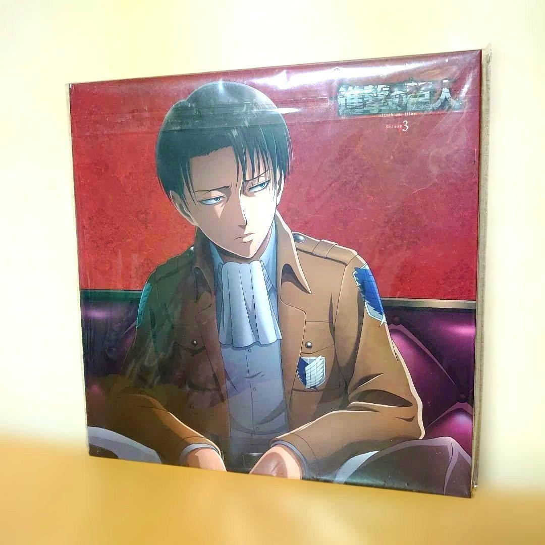 進撃の巨人 アニメ描き下ろし LPサイズ ディスク収納ケース リヴァイ クリスタ