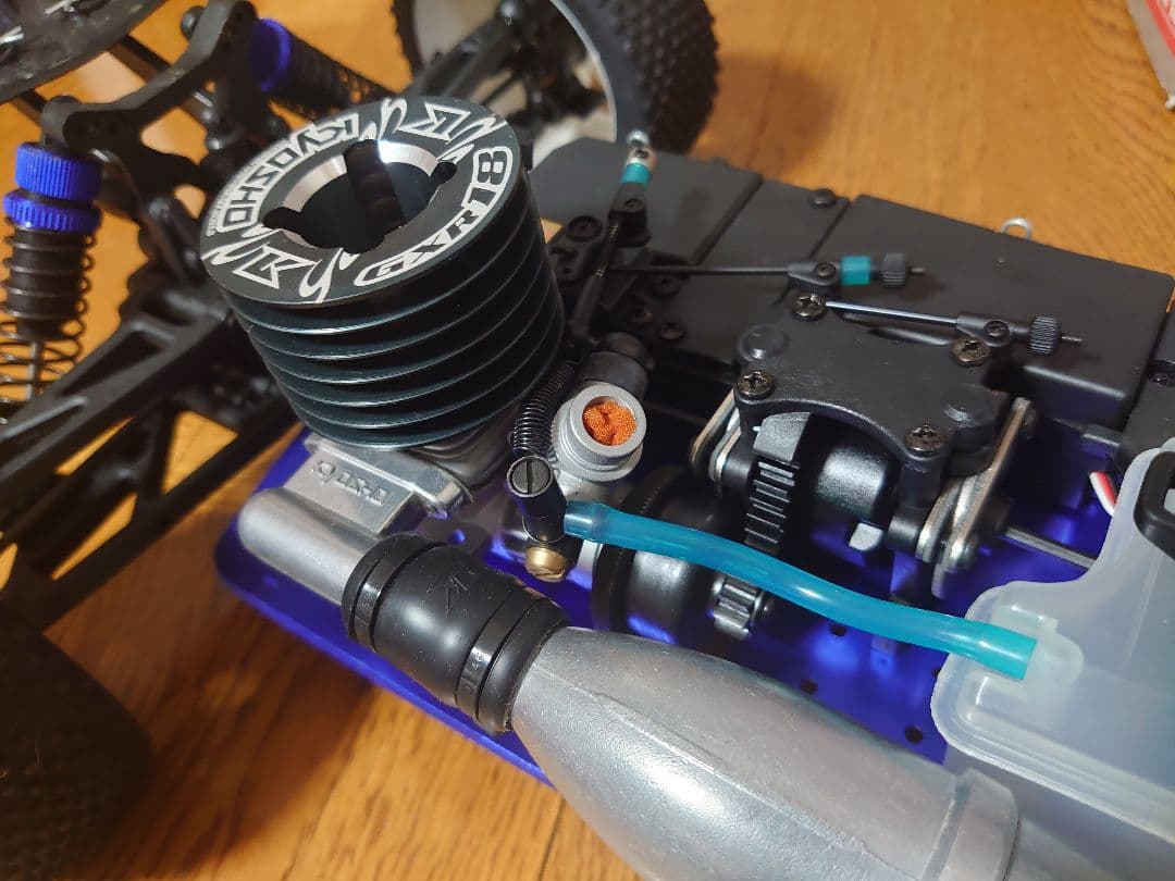 京商　DBX　2.0 ラジコン オフロード　たぶん未使用　エンジン