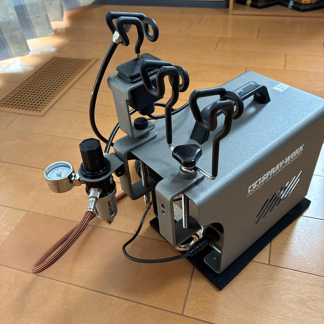 タミヤスプレーワークパワーコンプレッサー　ハンガー一体式電源スイッチ搭載