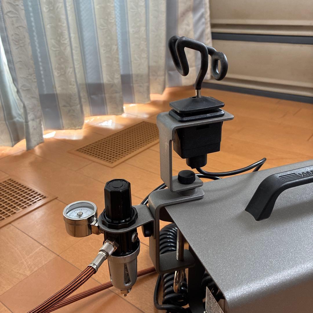 タミヤスプレーワークパワーコンプレッサー　ハンガー一体式電源スイッチ搭載