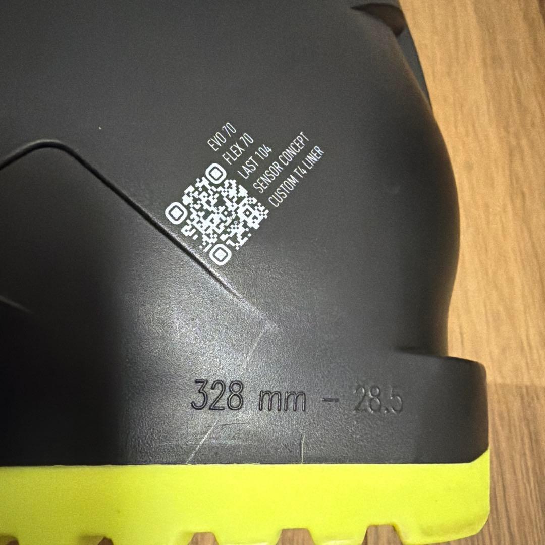 【ほぼ未使用】Rossignol ロシニョールEvo70 28.5cm①